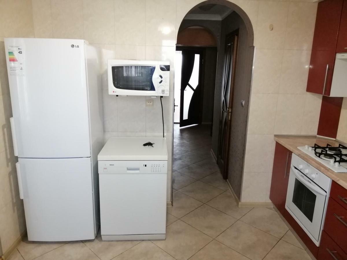 Тихая Квартира В Центре Ковеля Kovelʼ Extérieur photo